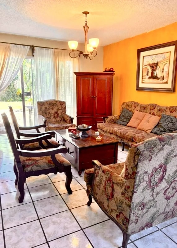 Zona 16 • Casa en Venta • Colonia Lourdes - 12