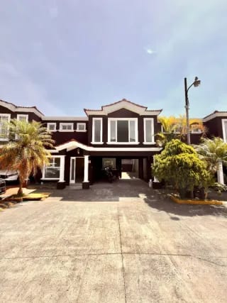 Km 38 Carretera al Pacífico • Casa en Venta • Residenciales Las Victorias — Casa en Venta en Palín, Escuintla — miniatura 1 de 15