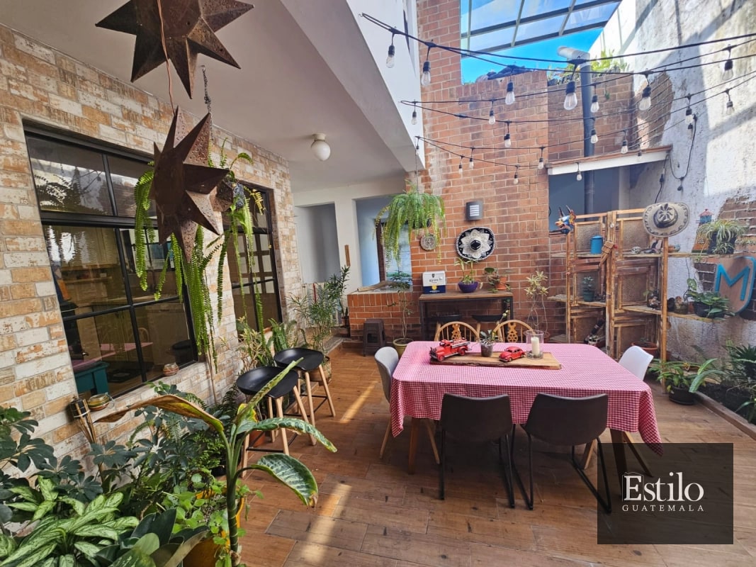 CASA EN VENTA COLINAS DE ARRAZOLA - 3