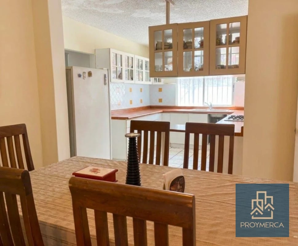 Casa en venta, Colonia Lourdes, zona 16 - 12