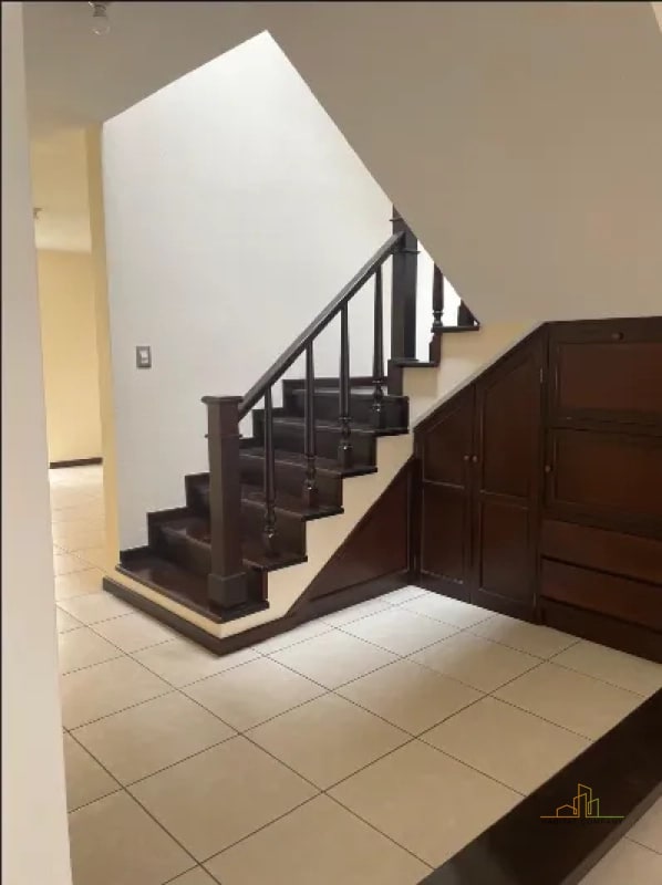 Casa en Venta en Fraijanes, Condominio Villas de Santa Mónica, Km16.5 Carretera a El Salvador, ¡Para Inversionistas ! - 3