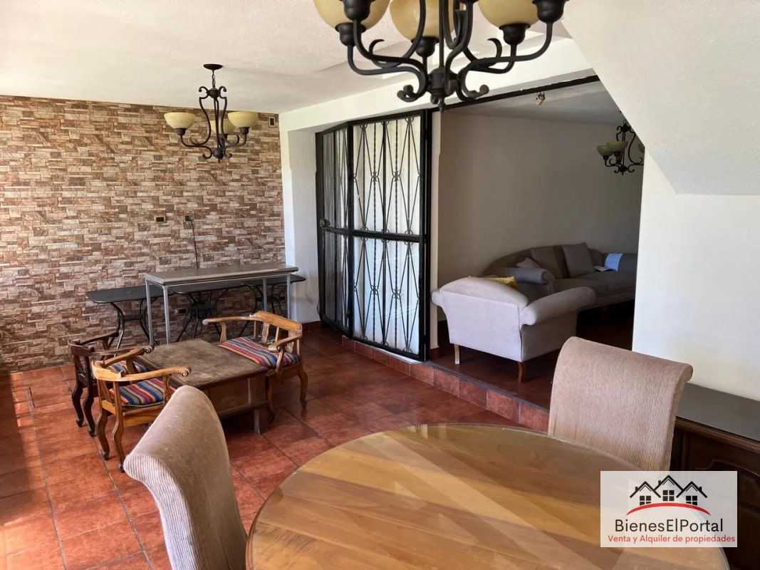 Casa en renta en Mariscal Zona 11 - 1