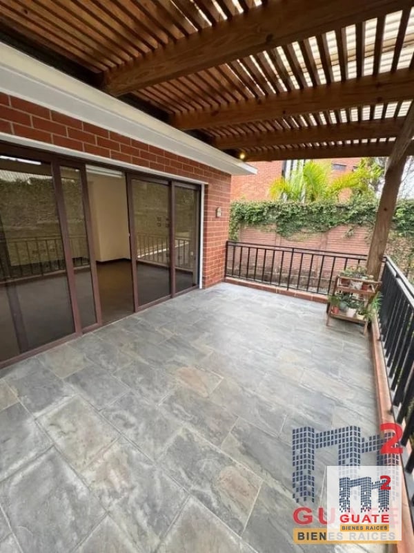 Casa en condominio en Renta, Santa Catarina Pinula - 1