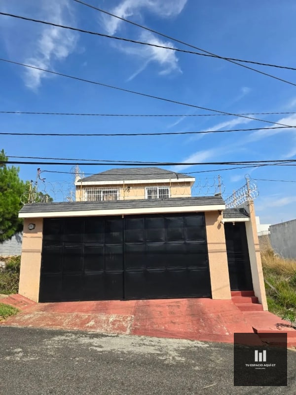 Lujosa Casa En Venta - Hacienda Real, Zona 16 - 1