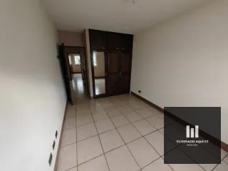 Lujosa Casa En Venta - Hacienda Real, Zona 16 — Casa en Venta en Zona 16, Guatemala, Ciudad — miniatura 11 de 17