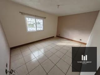 Lujosa Casa En Venta - Hacienda Real, Zona 16 — Casa en Venta en Zona 16, Guatemala, Ciudad — miniatura 8 de 17