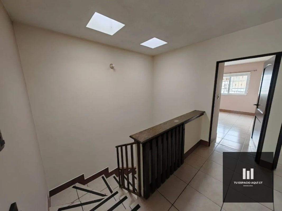 Lujosa Casa En Venta - Hacienda Real, Zona 16 - 6