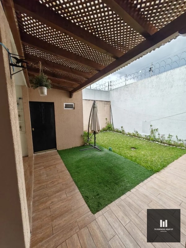 Lujosa Casa En Venta - Hacienda Real, Zona 16 - 4