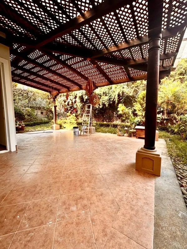 Entrada a Fraijanes • Casa en Renta/Venta • Villas de Entreverdes - 13