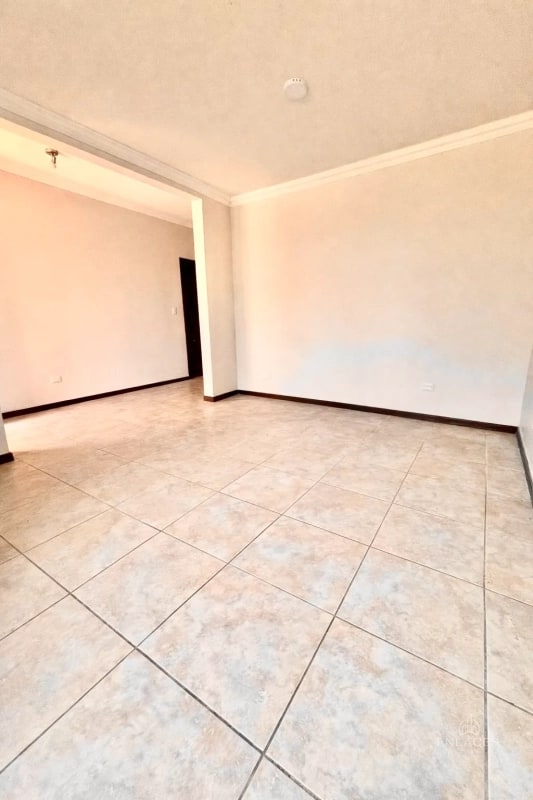 Entrada a Fraijanes • Casa en Renta/Venta • Villas de Entreverdes - 11