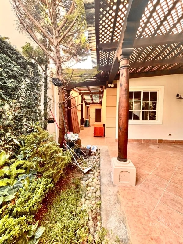 Entrada a Fraijanes • Casa en Renta/Venta • Villas de Entreverdes - 6