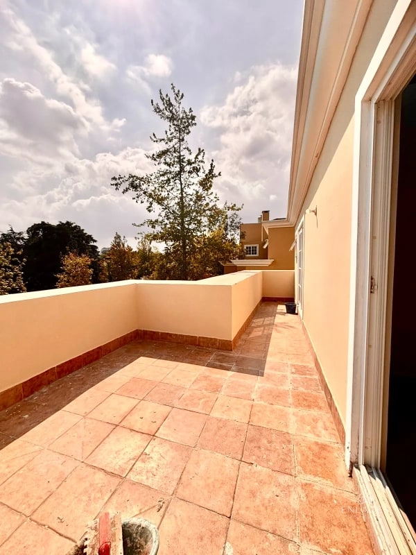Entrada a Fraijanes • Casa en Renta/Venta • Villas de Entreverdes - 2