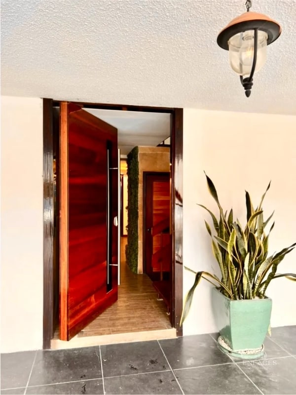 Zona 10 • Casa en Venta - 6