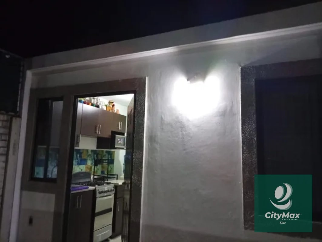 CASA EN VENTA - CONDADO SANTA FE - CARRETERA A EL SALVADOR - 8