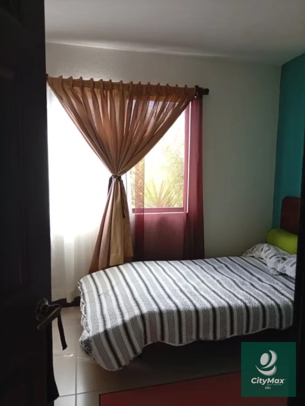 CASA EN VENTA - CONDADO SANTA FE - CARRETERA A EL SALVADOR - 4