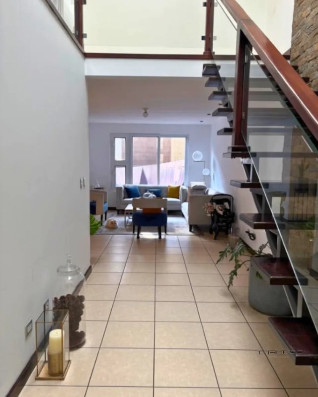 CASA EN VENTA EN ZONA 16 ENSENADA - 2