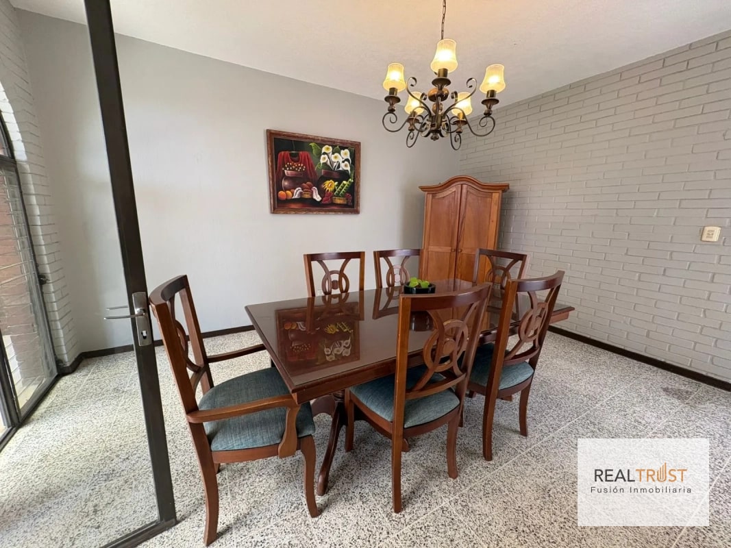 CASA EN VENTA zona 15 VH2 - 16