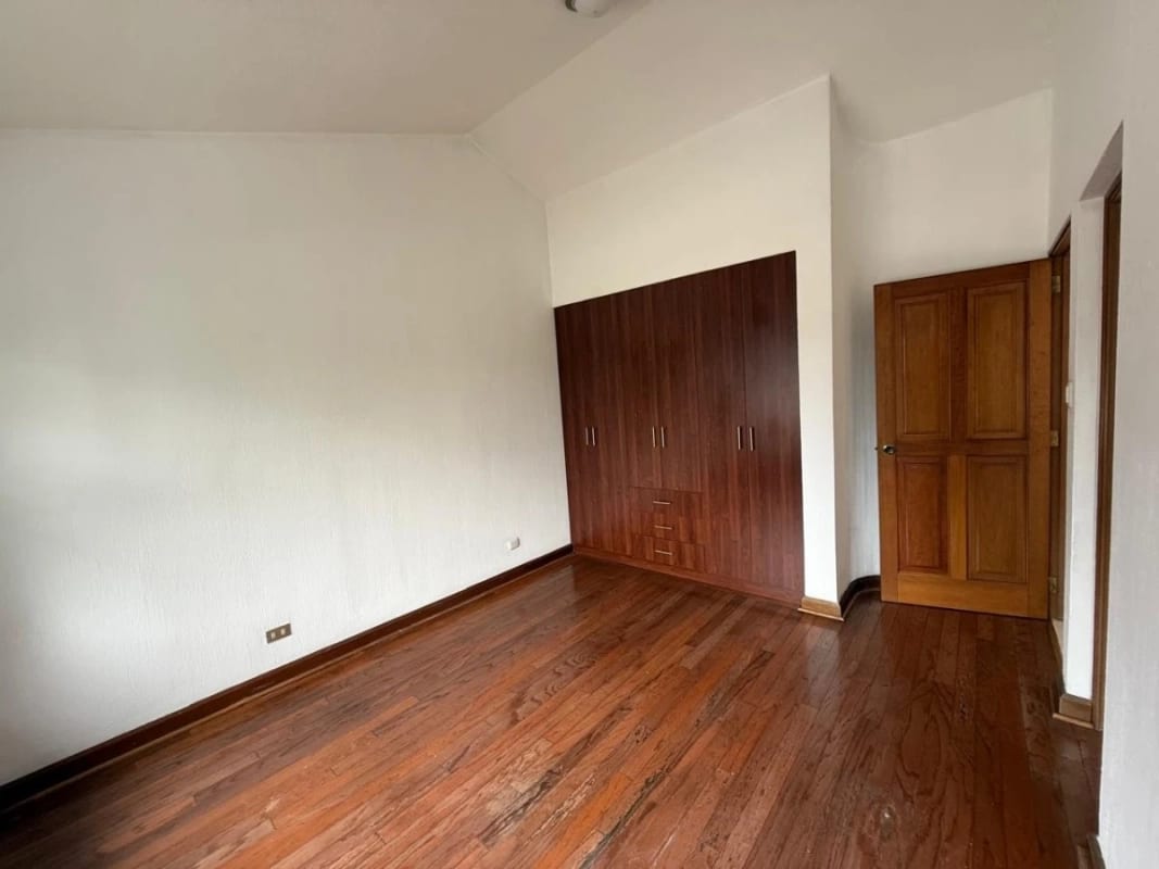 Preciosa casa en venta en Condominio la Encantada, km 12 Carretera El Salvador. — Casa en Venta en Carretera a El Salvador, Guatemala, Ciudad — foto 17 de 17