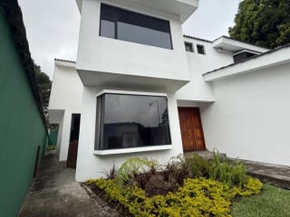 Preciosa casa en venta en Condominio la Encantada, km 12 Carretera El Salvador. — Casa en Venta en Carretera a El Salvador, Guatemala, Ciudad — miniatura 7 de 17
