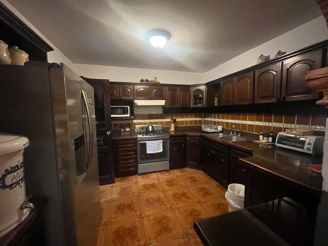 CASA EN VENTA EN EL CASCO DE ANTIGUA — Casa en Venta en Antigua, Sacatepéquez — foto 4 de 5
