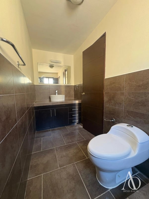 Casa en Alquiler Condominio Cumbres de La Arboleda, Km. 21.5 CES / EN DIRECTO 9 - 12