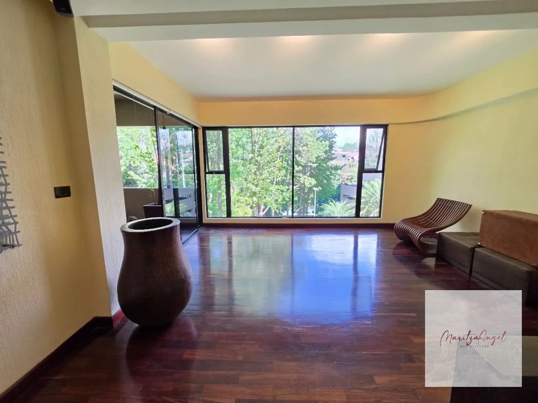 VENTA DE CASA EN ZONA 14 - 8