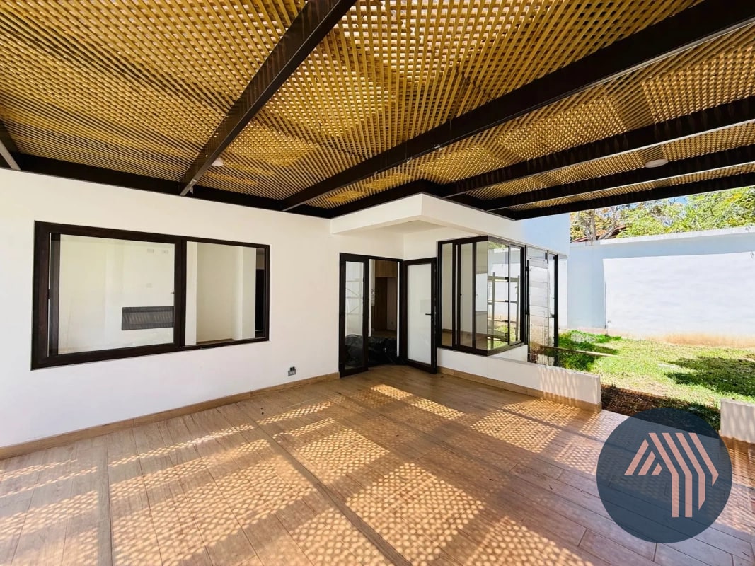 VENTA DE HERMOSAS CASAS - ARRAZOLA 1, KM 17.5 CES - 6