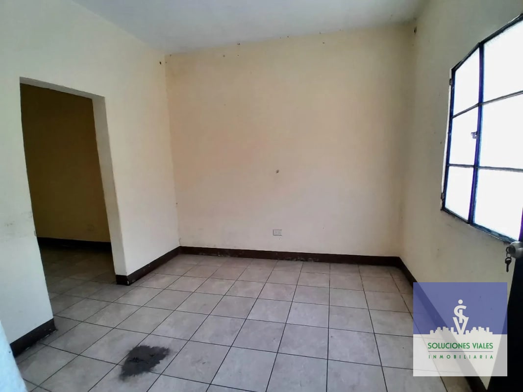 ZONA 5, VENDO CASA DE 1 NIVEL, FUERA DE GARITA - 4