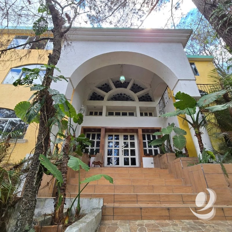 Casa Amueblada y 4 Bungalows en Venta El Encinal Tron 2 - 1