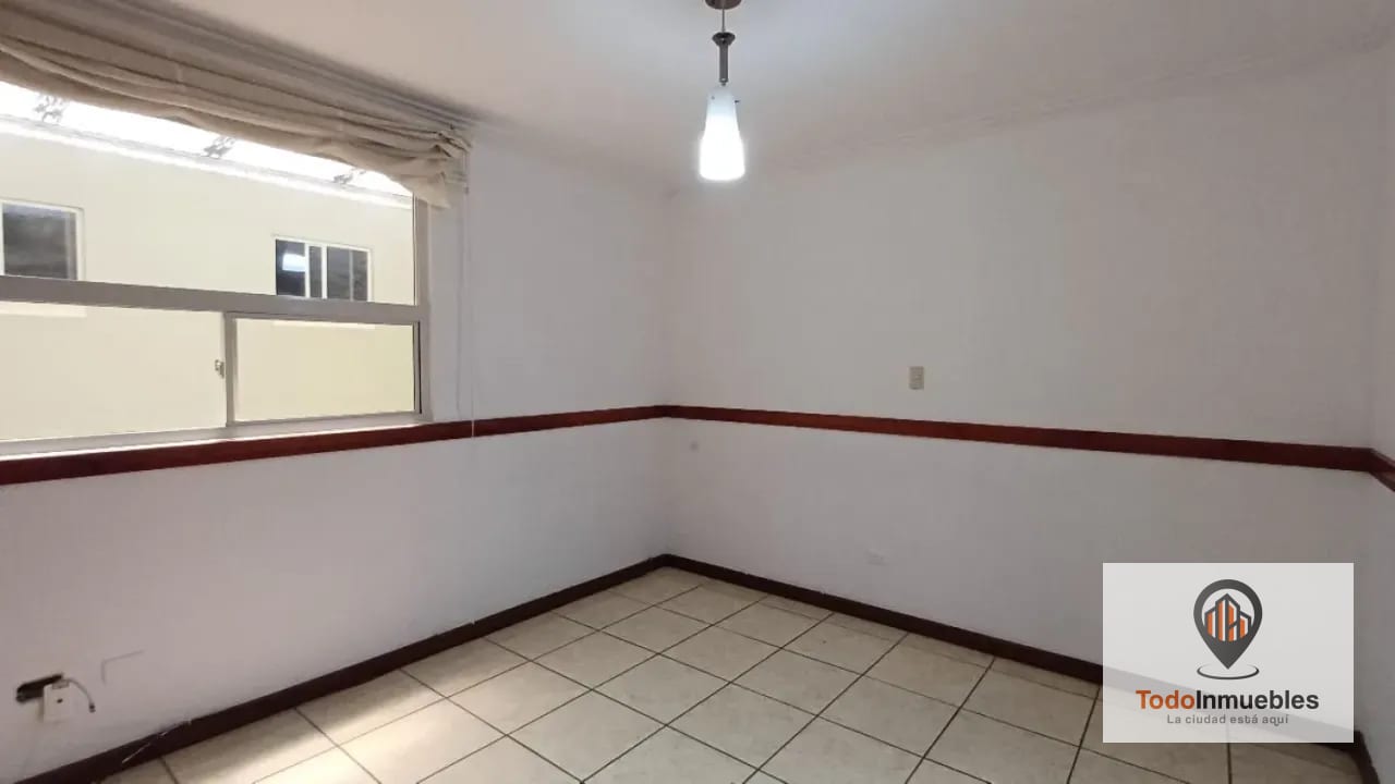 Casa en Renta en Villas de Doña Marina km 16.5 CES  — Casa en Alquiler en Carretera a El Salvador, Guatemala, Ciudad — foto 7 de 17