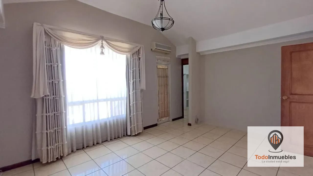 Casa en Renta en Villas de Doña Marina km 16.5 CES  — Casa en Alquiler en Carretera a El Salvador, Guatemala, Ciudad — foto 15 de 17