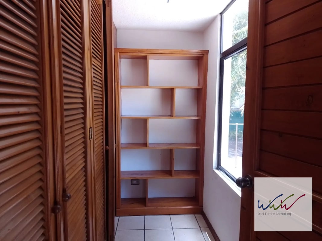 Casa en Venta Condominio Cortijo Santa Fe, zona 10 - 4