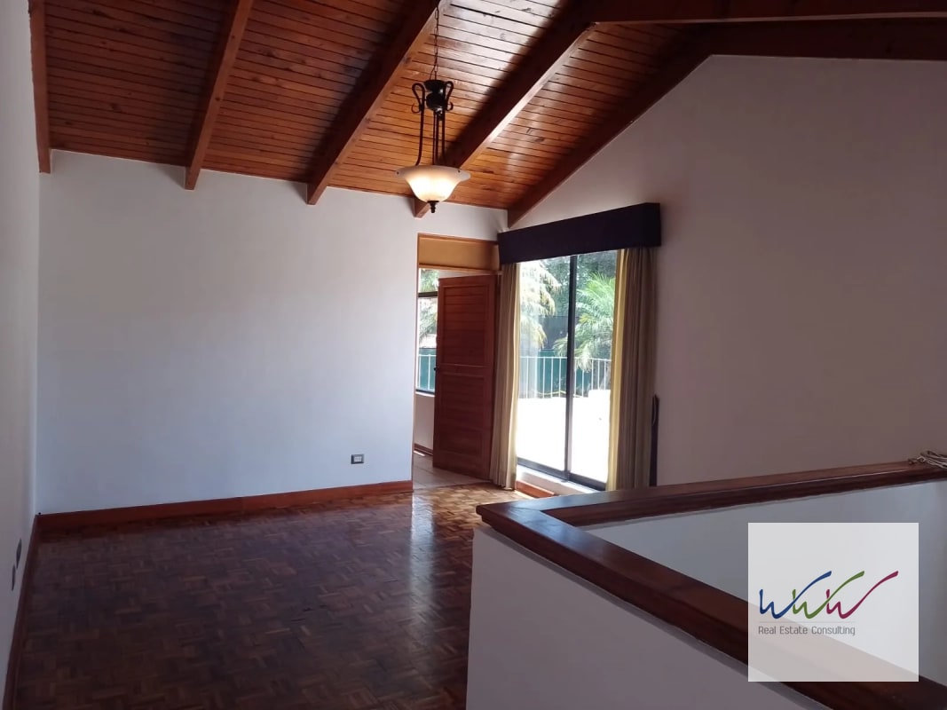 Casa en Venta Condominio Cortijo Santa Fe, zona 10 - 9