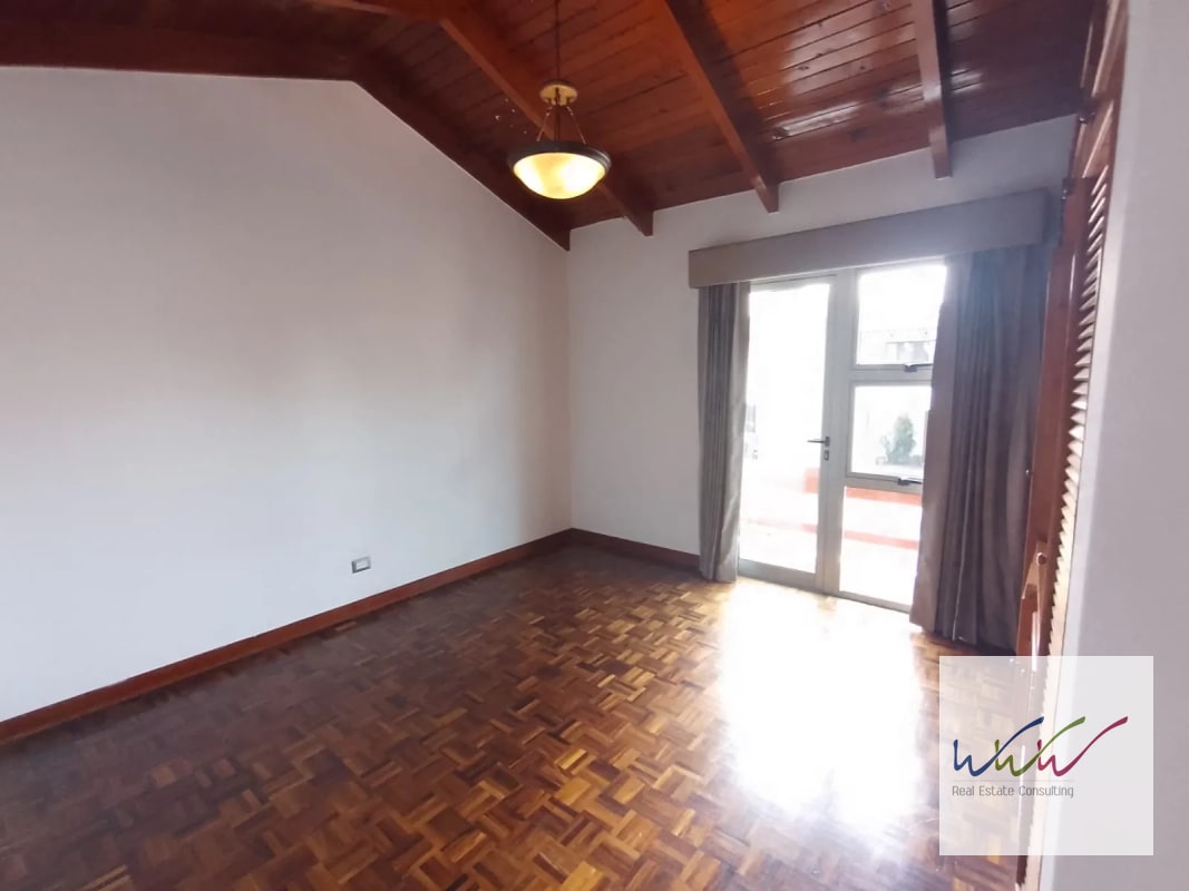 Casa en Venta Condominio Cortijo Santa Fe, zona 10 - 5