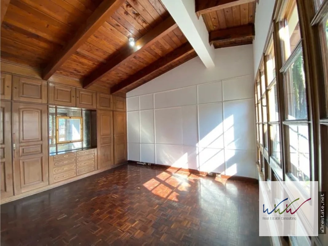 Vendo casa en condominio privado zona 14 - 5