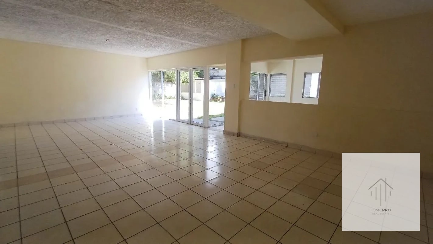Casa Comercial en Renta en Zona 15 - 10