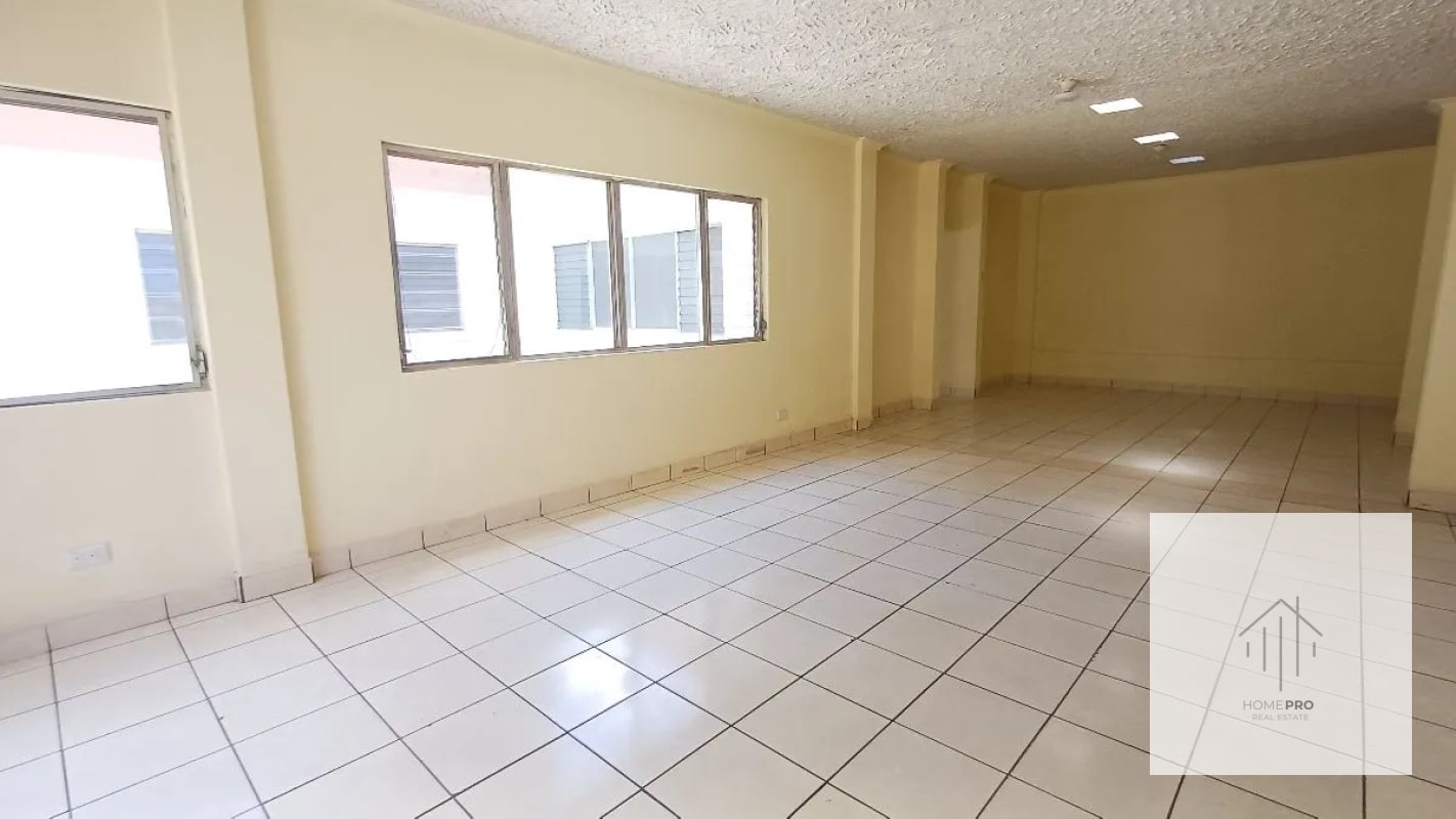Casa Comercial en Renta en Zona 15 - 8