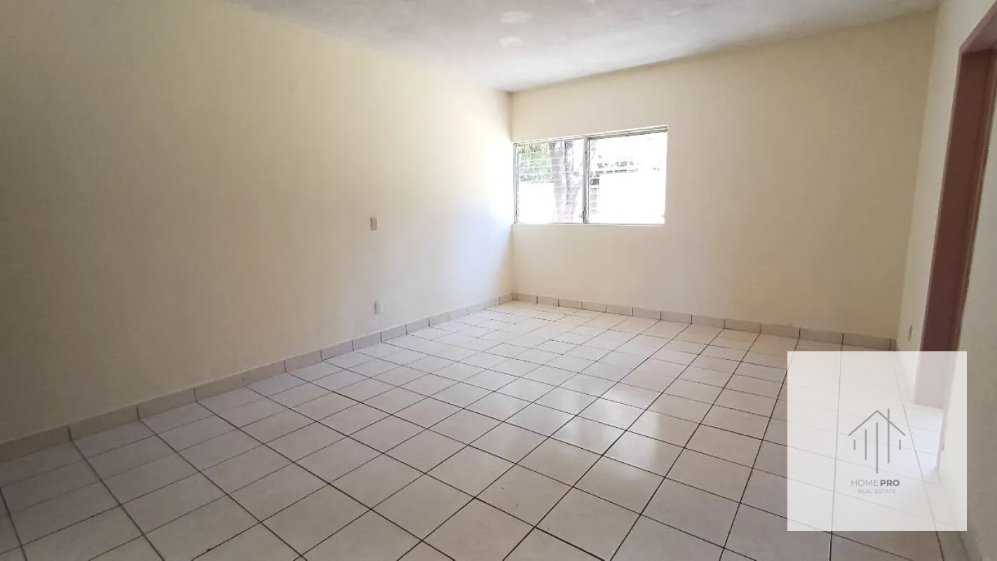Casa Comercial en Renta en Zona 15 - 4