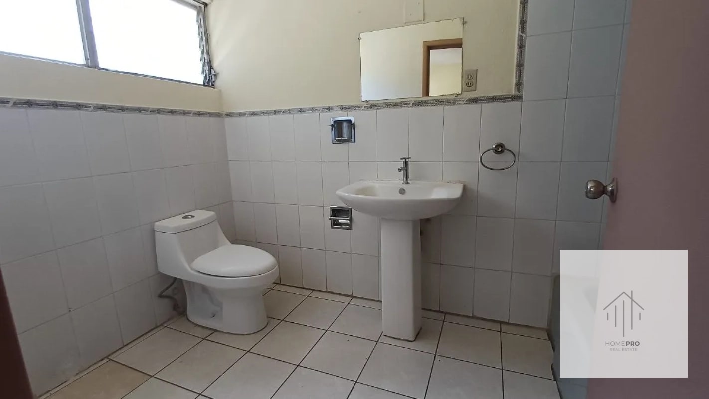 Casa Comercial en Renta en Zona 15 - 3
