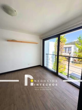 VENDO CASA EN SANTA CATARINA PINULA CONDOMINIO VERDE 360 — Casa en Venta en Santa Catarina Pinula, Guatemala, Ciudad — miniatura 5 de 17