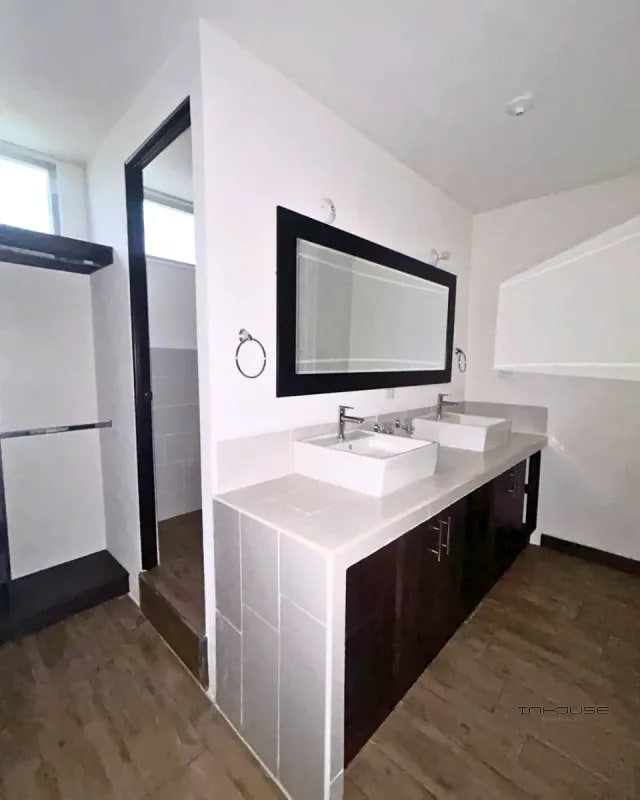 CASA EN RENTA EN VILLAS DE CAPELO KM 22 CAES, DE ESQUINA - 2