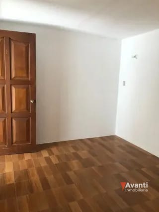 ALQUILER CASA EN ZONA 10, PARA VIVIENDA U OFICINA — Casa en Alquiler en Zona 10, Guatemala, Ciudad — miniatura 1 de 6