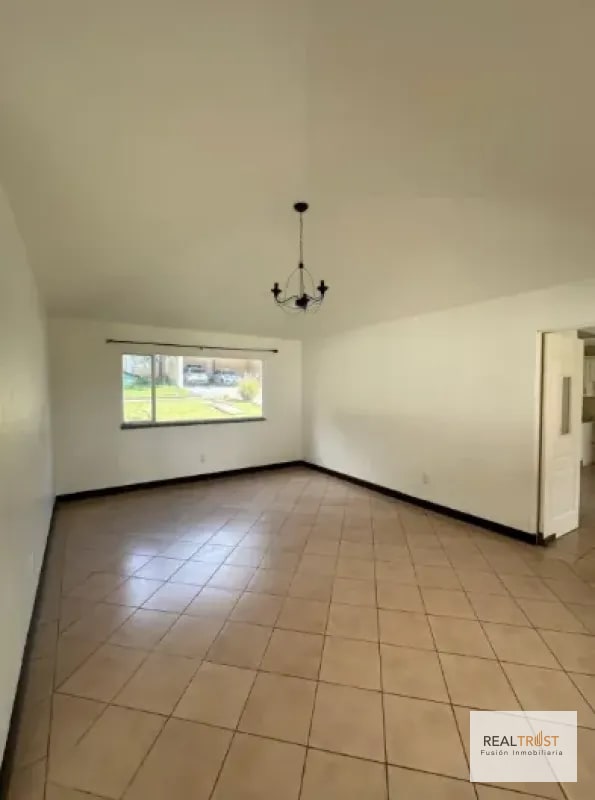 Casa en Alquiler Casa en Alquiler Condominio Villas del Campo km 13 - 13