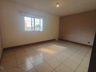 Casa en venta en Hacienda Real zona 16🏠✨ — Casa en Venta en Zona 16, Guatemala, Ciudad — miniatura 11 de 16