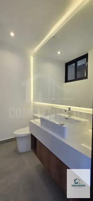 Molié, Casa en Renta Zona 10 — Casa en Alquiler en Zona 10, Guatemala, Ciudad — miniatura 3 de 11
