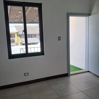 VENDO AMPLIA CASA CON APARTAMENTO, LOS MANANTIALES (copia) — Casa en Venta en Carretera a El Salvador, Guatemala, Ciudad — miniatura 6 de 17