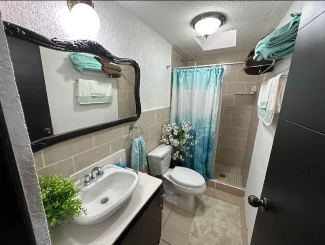 CASA EN VENTA EN ALTOS DE VILLAGE KM 25 CAES (copia) — Casa en Venta en Carretera a El Salvador, Guatemala, Ciudad — foto 15 de 17