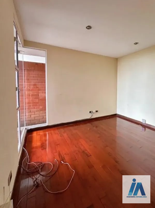 CASA EN ALQUILER📍 Altos de San Lázaro, Zona 15 - 7