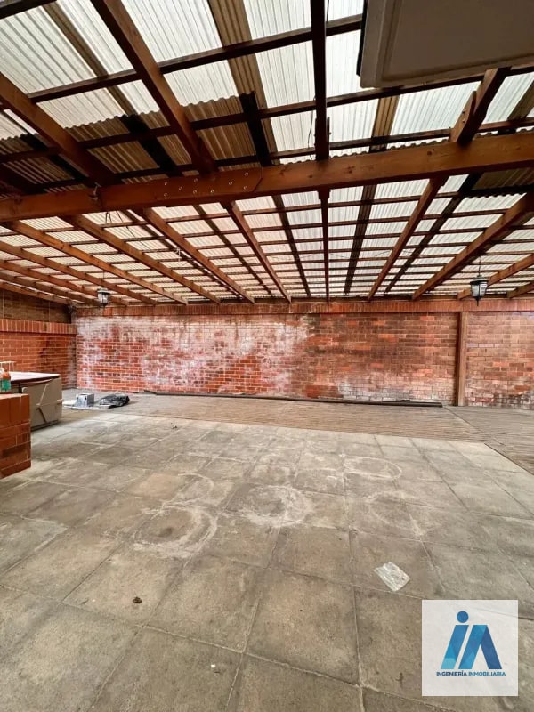 CASA EN ALQUILER📍 Altos de San Lázaro, Zona 15 - 3