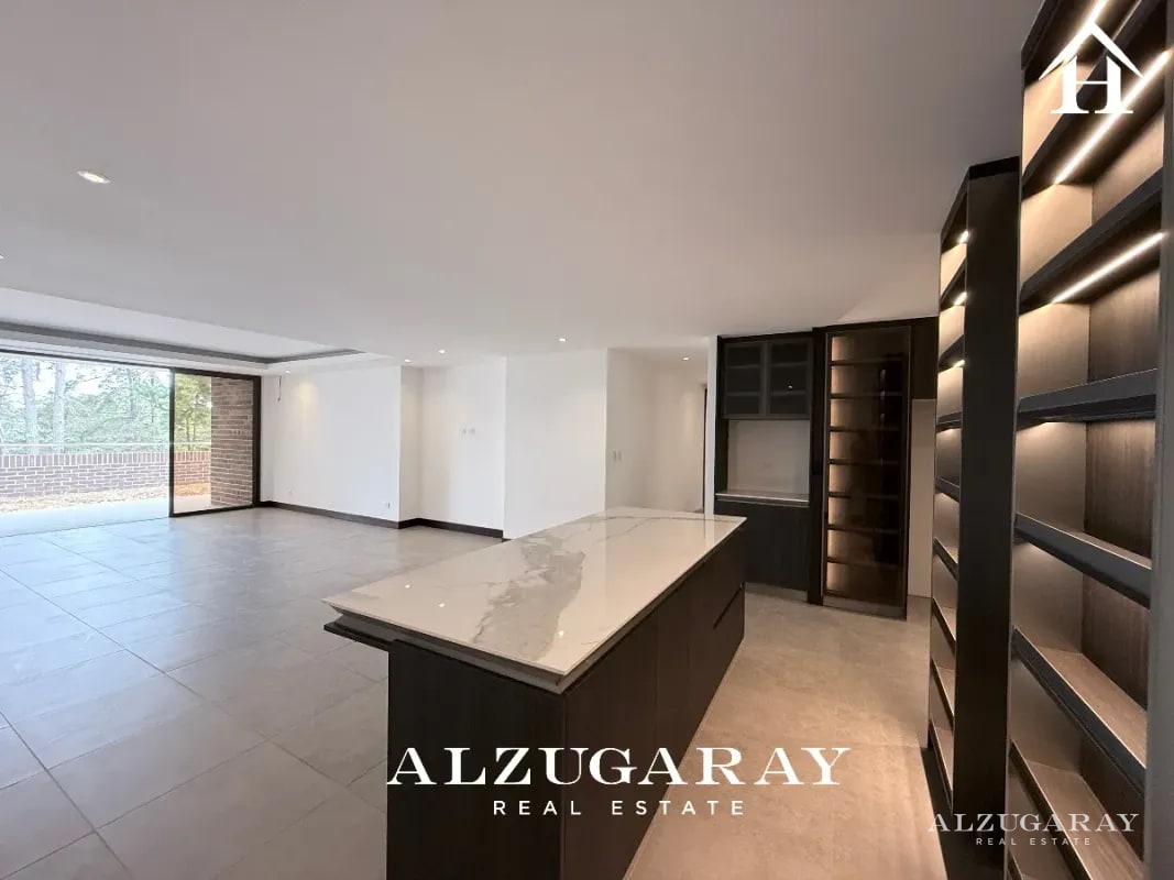 VILLA P/ESTRENAR CON JARDÍN- 3 HAB. / SIENA SAN ISIDRO Z.16 - 1
